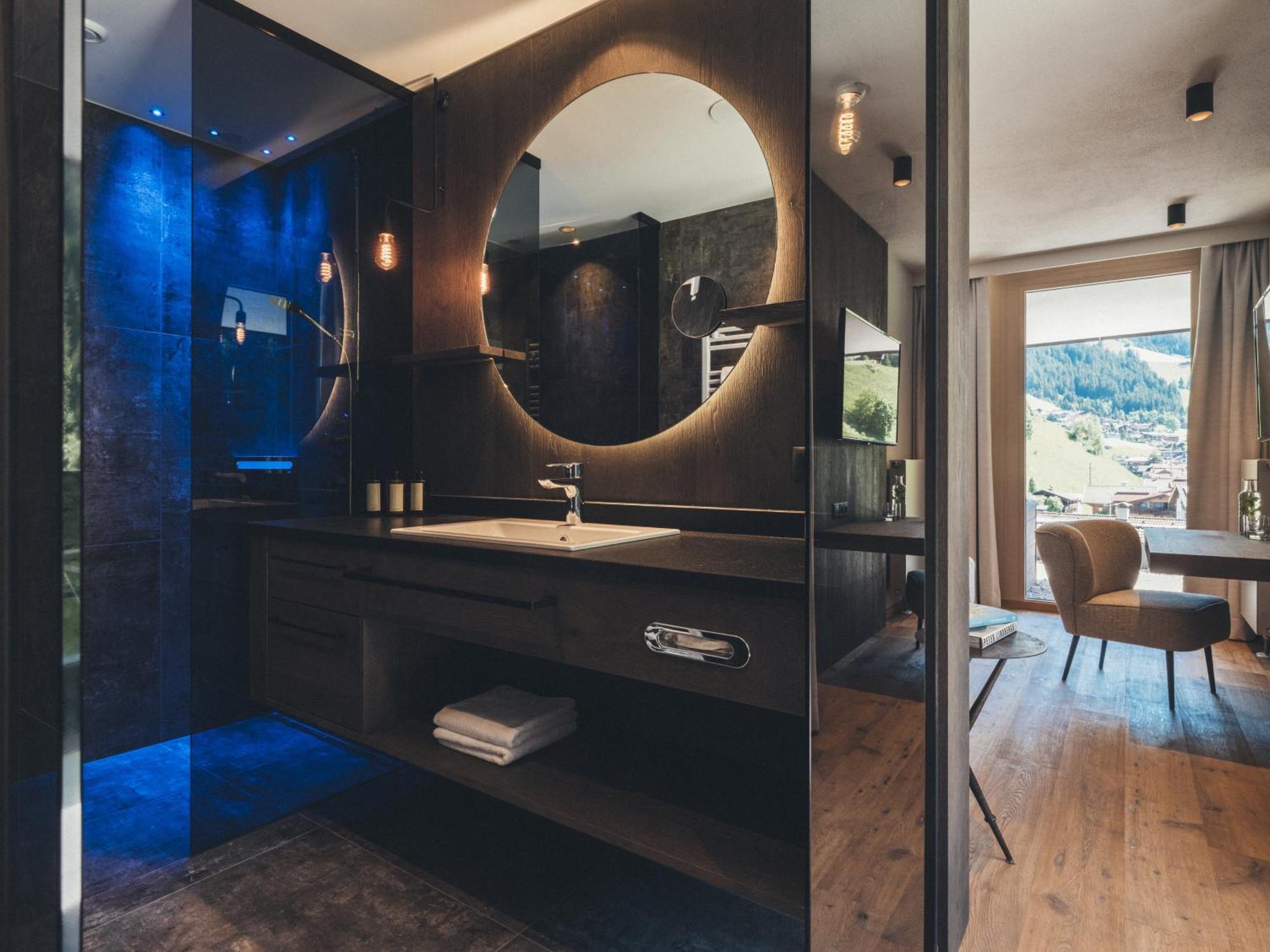 טוקס Hotel Tirolerhof 4 Sterne Superior מראה חיצוני תמונה